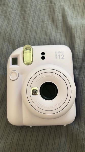 Продам камеру моментальной печати Instax mini 12. Возможен торг