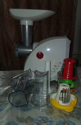 Мясорубка электрическая Moulinex nv4