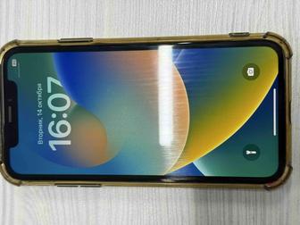 iPhone XR 256 ГБ без коробки, все работает идеально!