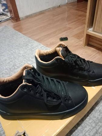 Қыстық жаңа аяқ киім сатылады!!!