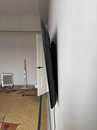 Продам телевизор Samsung Crystal UHD DU7100 50.