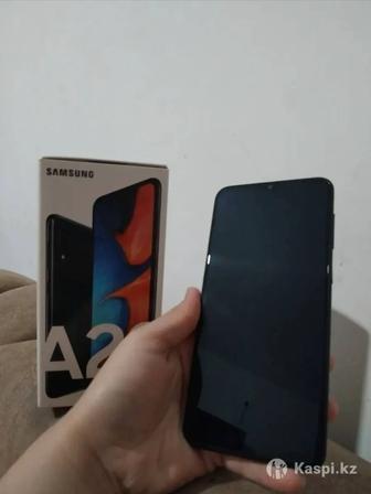 Продам телефон