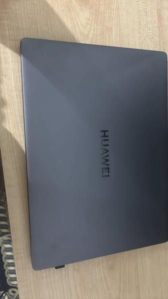 Ноутбук HUAWEI
