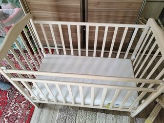 Продам деревянную кровать детскую б/у