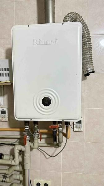 Продам газовый котел Rinnai