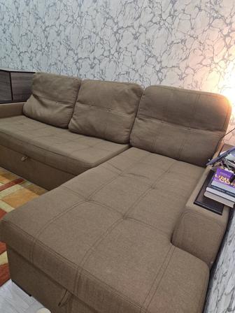 Диван, мягкий уголок в хорошем состоянии