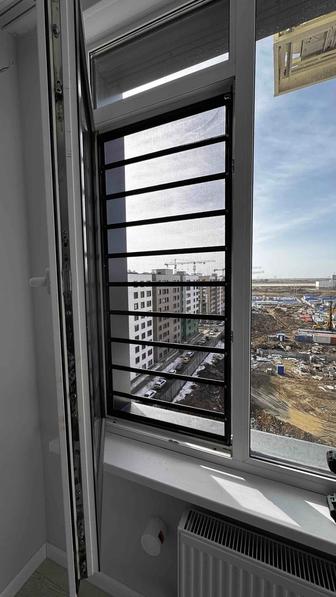 Москитные сетка с решеткой 2в1