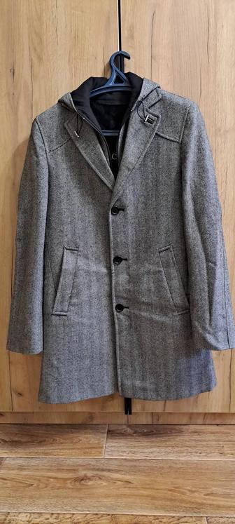 Мужское демисезонное пальто