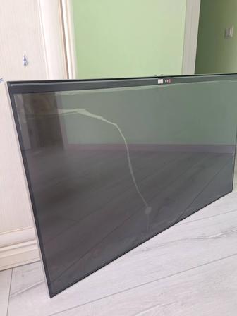 Телевизор LG на запчасти. Имеются 3d очки. 4 шт.
