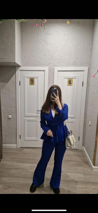 Продам костюм двойку