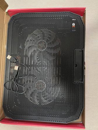 Охлаждающая подставка для ноутбука