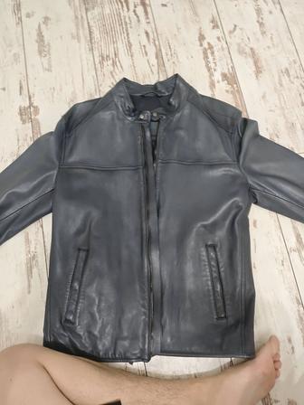 Кожаная куртка от Massimo Dutti