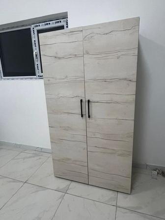 Шкаф