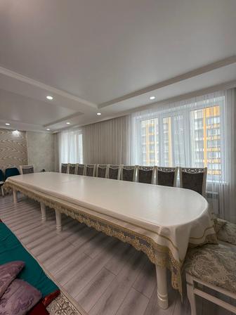 Продается стол