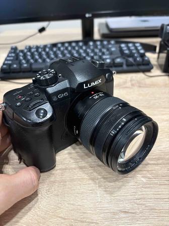 Продам 2 камеры panasonic gh5 с объективами.