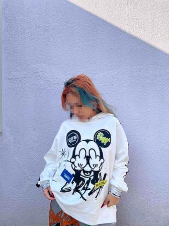 Толстовка со стразами Micky Mouse