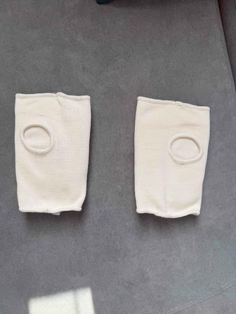 Боевые перчатки для карате и прочих единоборств