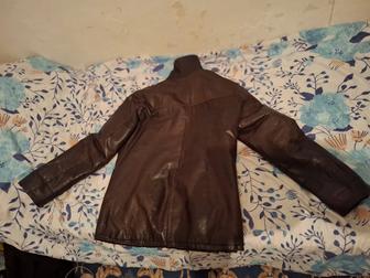 Продам дубленку коричневого цвета фасон прямой в хорошем состоянии