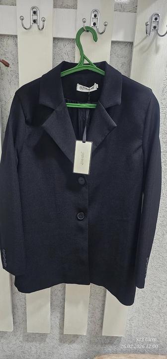 Женская одежда новая пиджак