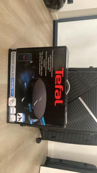 Продам робот пылесос Tefal