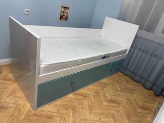 Две кровати