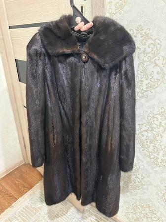 Продам норковую шубу