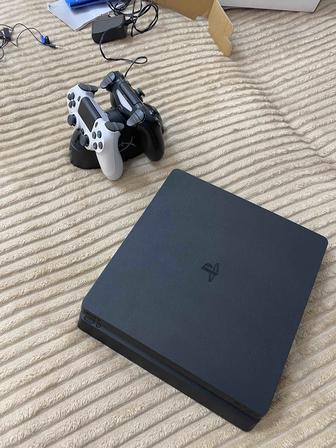 Sony PlayStation 4