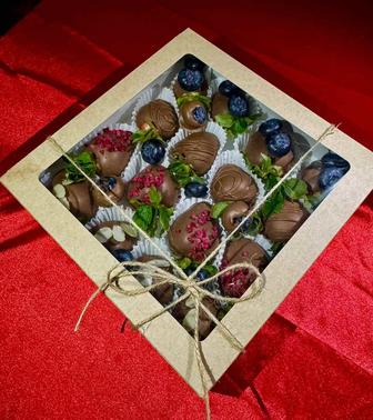 КЛУБНИКА В ШОКОЛАДЕ