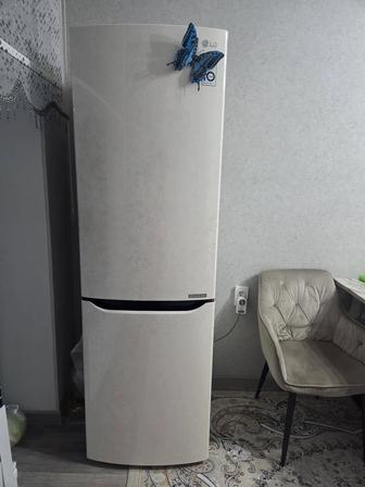 Холодильник в отличном состоянии
