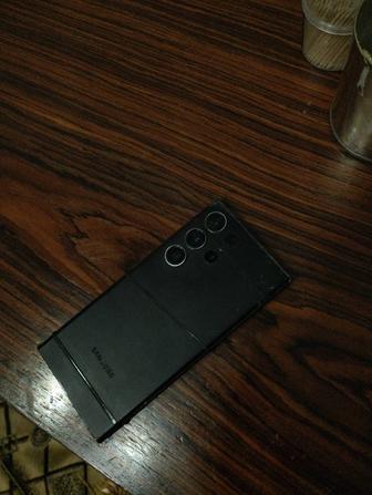 Срочнa продам Samsung S23ultra 512gb