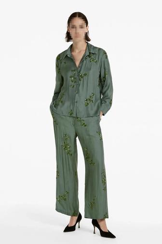 Брючный костюм от Zara