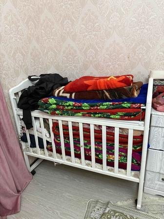 Продам манеж с бортиками