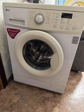 Продам стиральную машину LG 5 кг