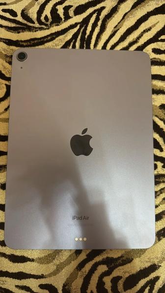 Продам АйпадЭйр 2022 года 64гб