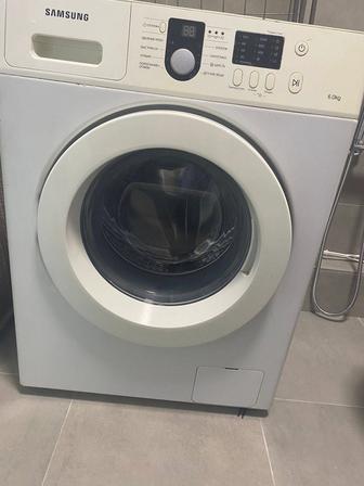 Продам стиральную машину Б/У