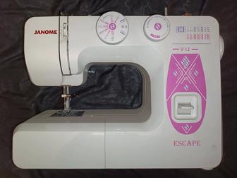 Продам швейную машинку Janome Escape V-12