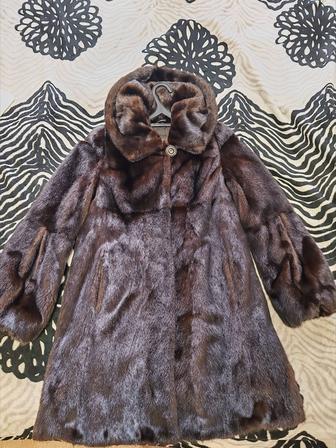 Продам Норковую шубу