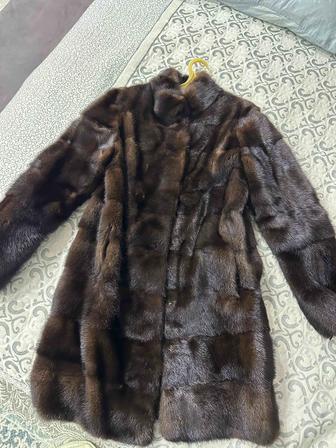 Продам норковую шубу