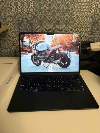 MacBook Air M2 Продам