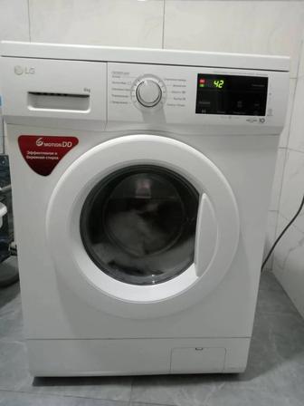 Стиральная машина LG в отличном состоянии