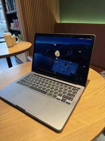 Продам Macbook Pro 2022 M2