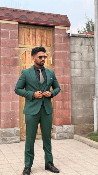 Прокат мужских классических костюмов