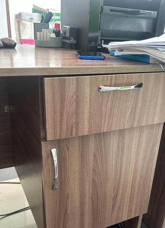 Продам столы 2 шт