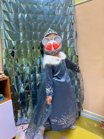 Продам костюм Эльза