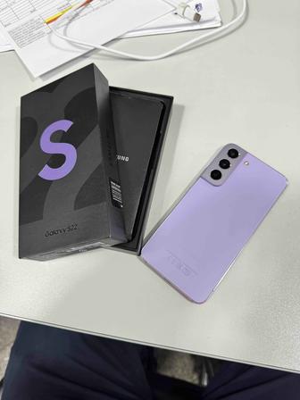Продам Samsung Galaxy S22