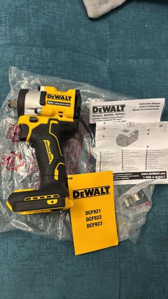 Гайковерт DeWalt DCF921
