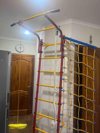 Шведская стенка-турник для детей и подростков