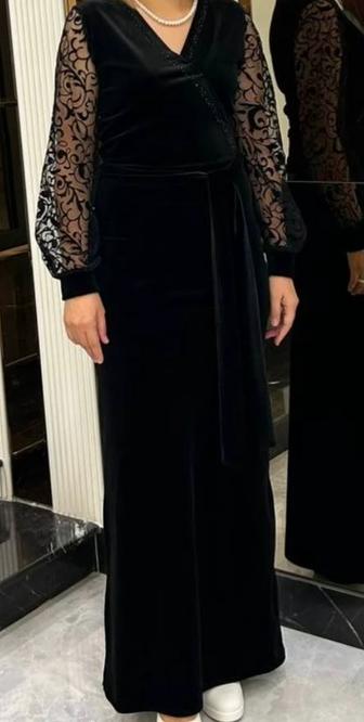 Женское велюровая платье