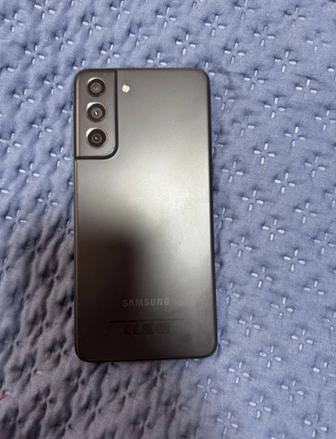 Продам смартфон Samsung Galaxy S21 FE 128gb в отличном состоянии