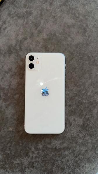 Продам IPhone 11 в белом цвете, 128 гБ